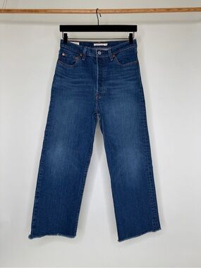 Levi’s Ribcage Straight Jeans Medium/Dark Wash High Rise Raw Edge Size 29